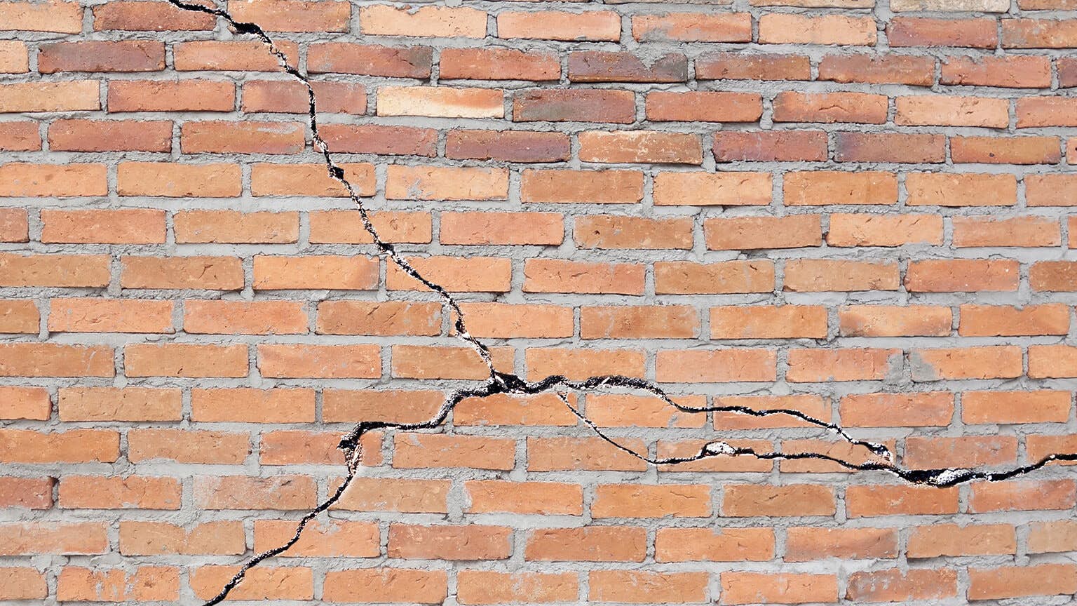 Exterior Foundation Wall Cracks