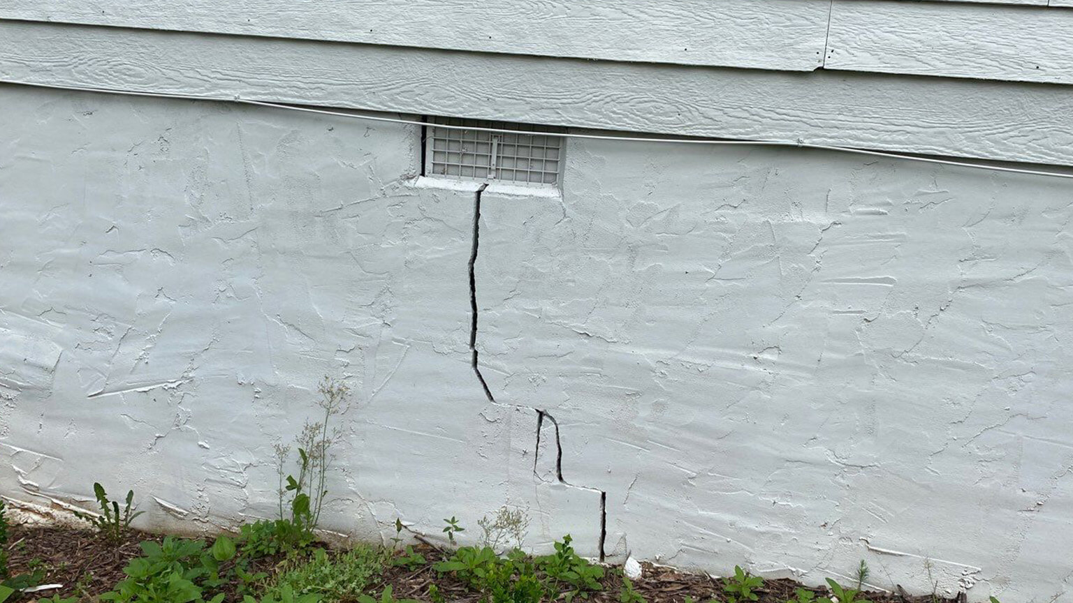 Uneven Foundation Settlement