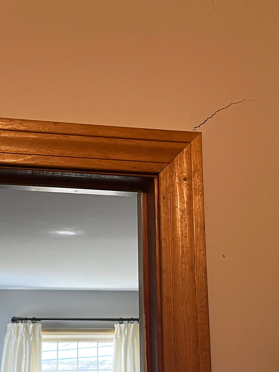 Cracked Drywall