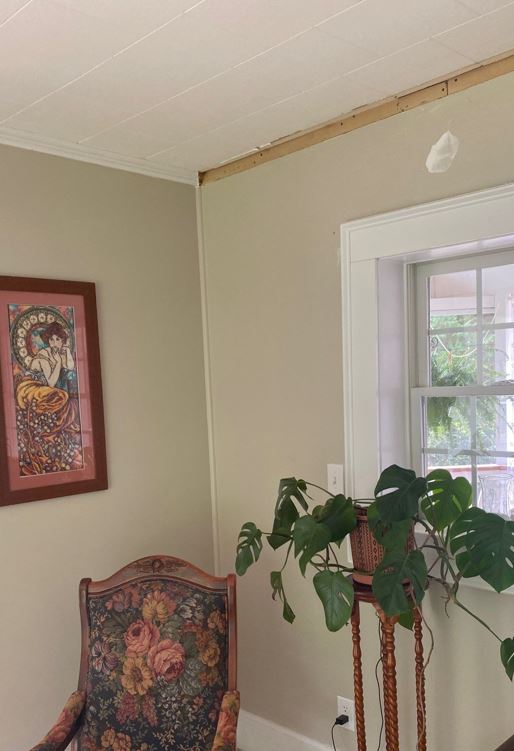 Walls pulling away from the ceiling